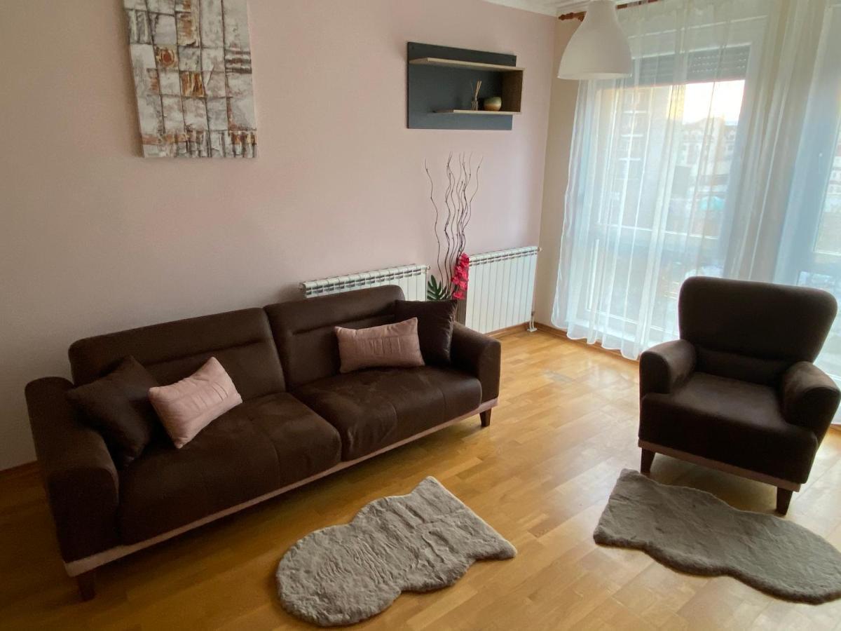 Apartment Orchid 021 نوفي ساد المظهر الخارجي الصورة