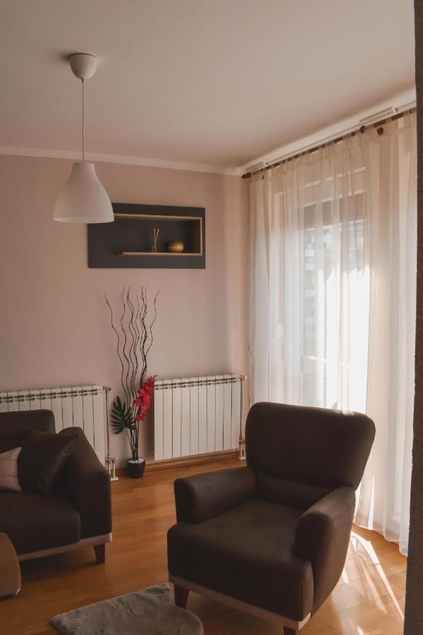 Apartment Orchid 021 نوفي ساد المظهر الخارجي الصورة