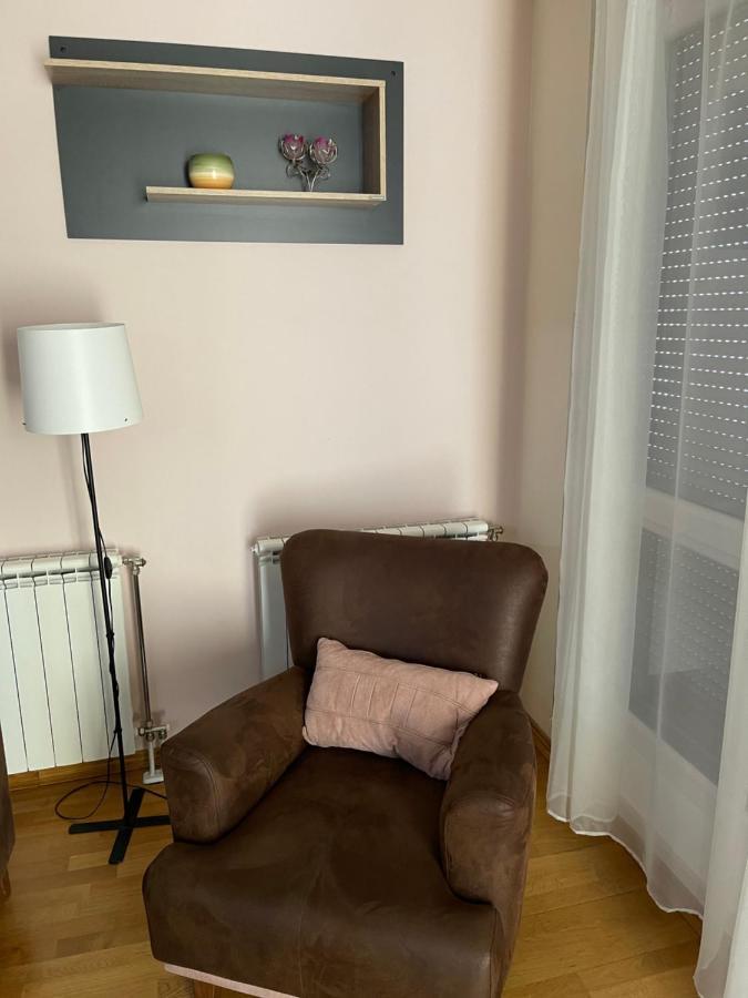 Apartment Orchid 021 نوفي ساد المظهر الخارجي الصورة