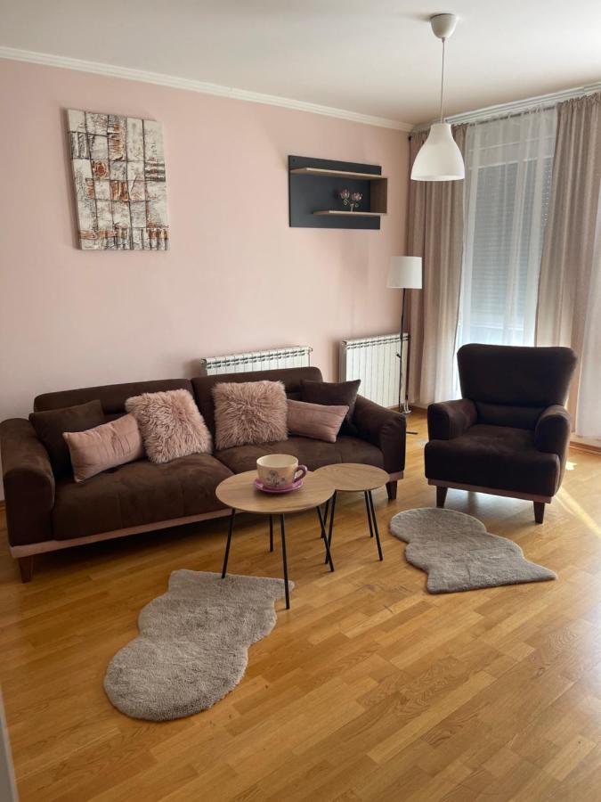 Apartment Orchid 021 نوفي ساد المظهر الخارجي الصورة